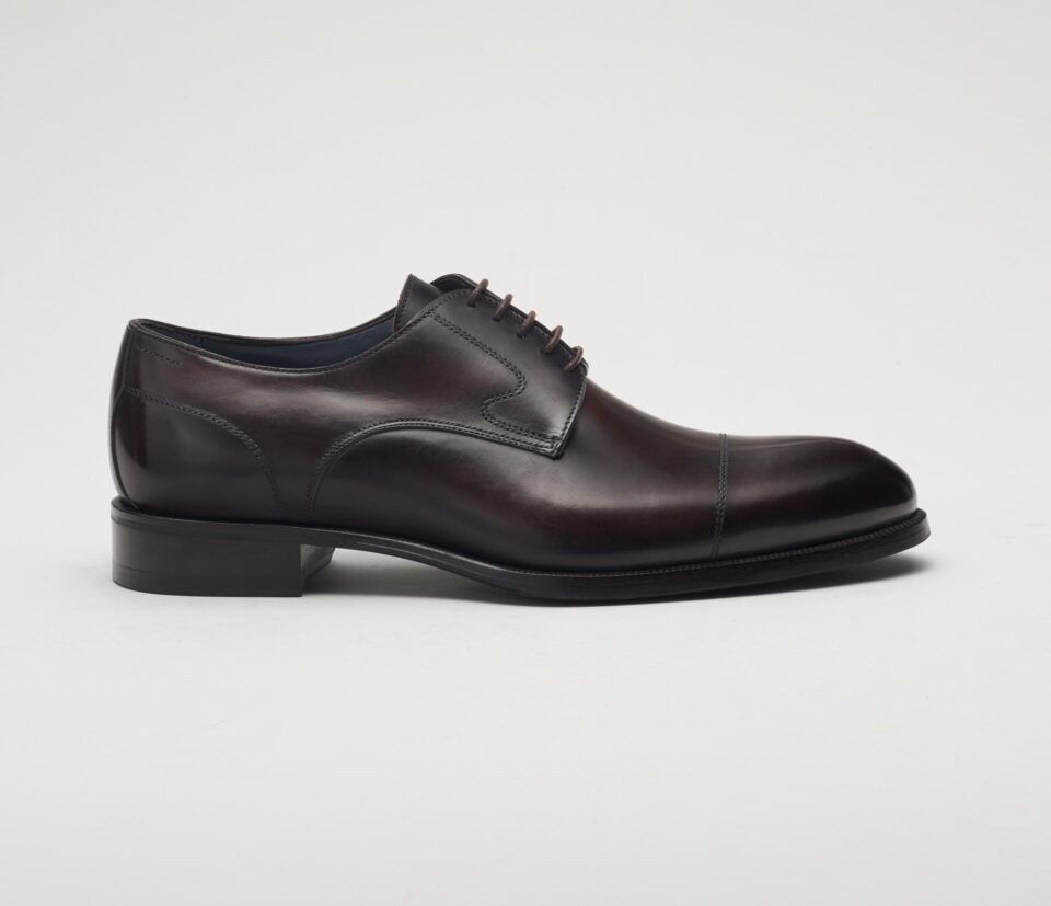 (product) Bergamo Oxford Nero Fondente, Single shoe side view