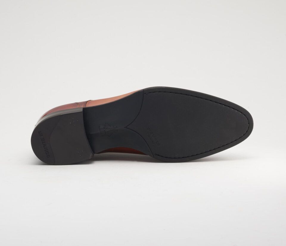 (product) Bergamo Oxford in Burnished Marmo Brown, Sole view