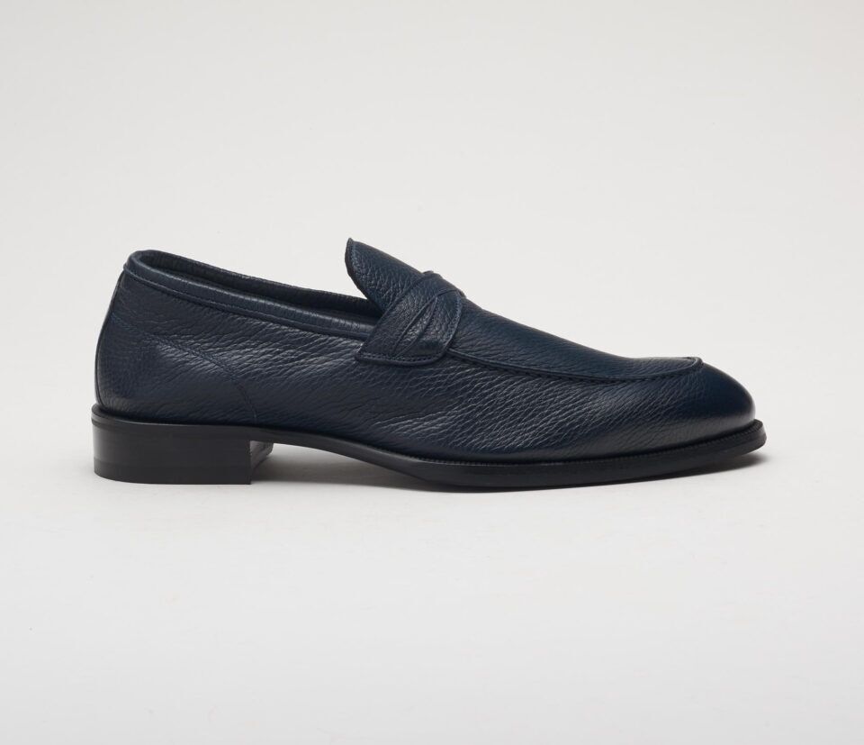 (product) Firenze Navy Loafer, Single shoe side view
