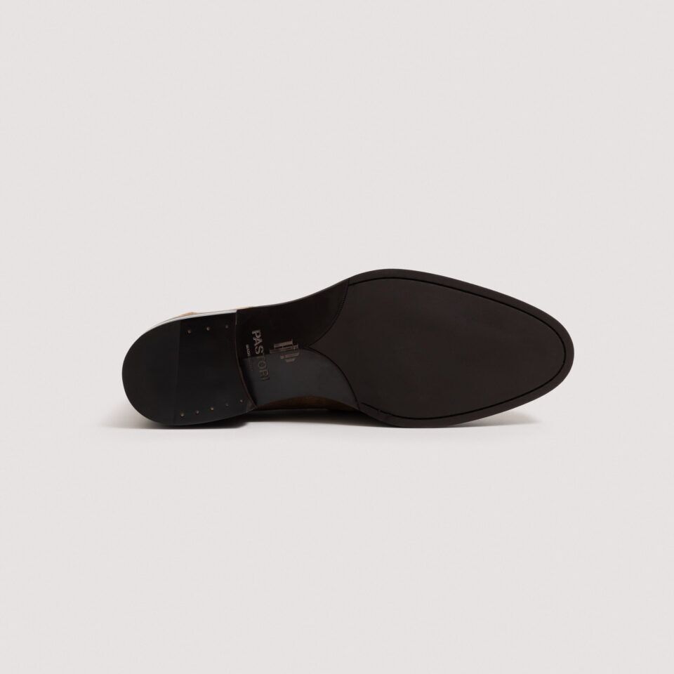 (product) Theodore Loafer Suede Farro, sole view