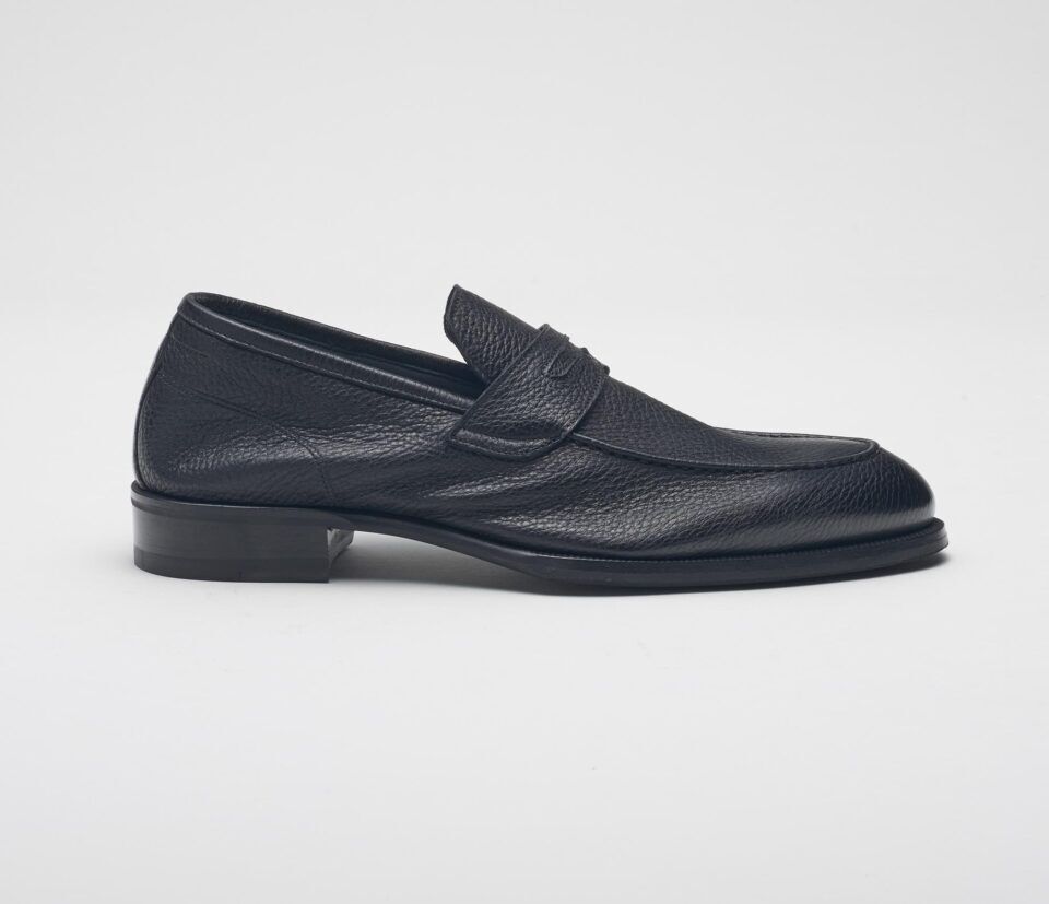 (product) Brera Cervo Nero Loafer, Single shoe side view